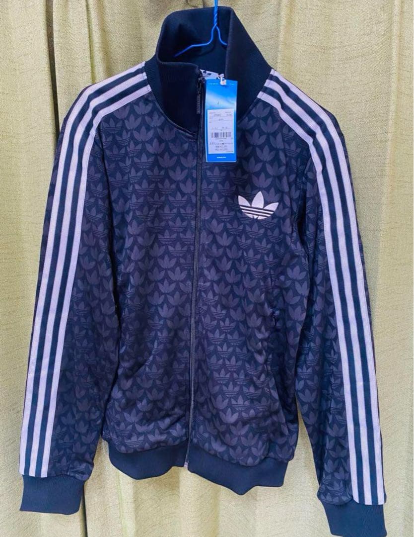 adidas originals ファイヤーバード　総柄