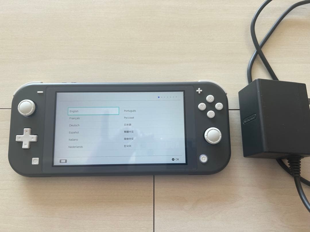 Nintendo switch lite グレー　美品