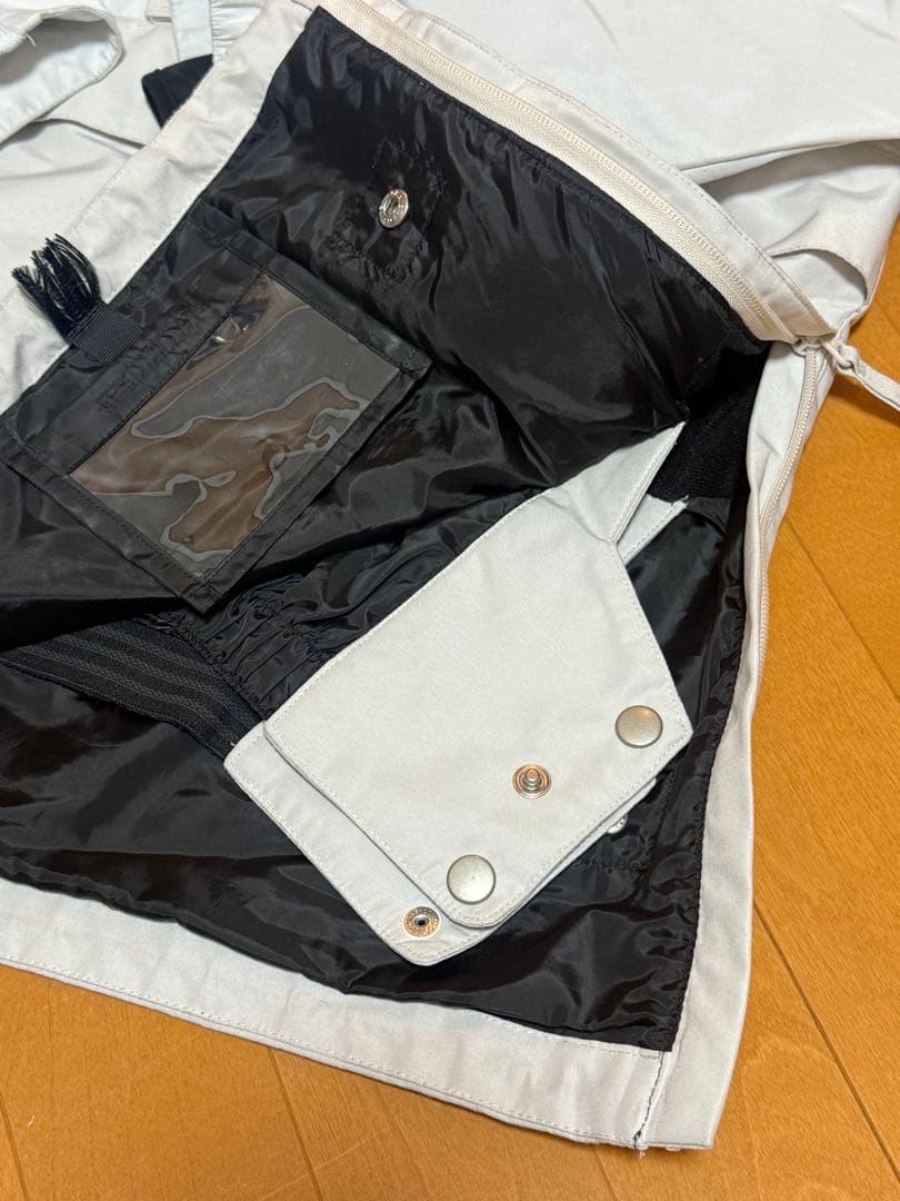 スノボードウェア（上下セット）