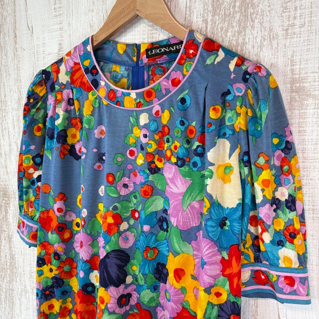 美品 レオナール カラフル フラワー 花柄 総柄 半袖 カットソー ブルー