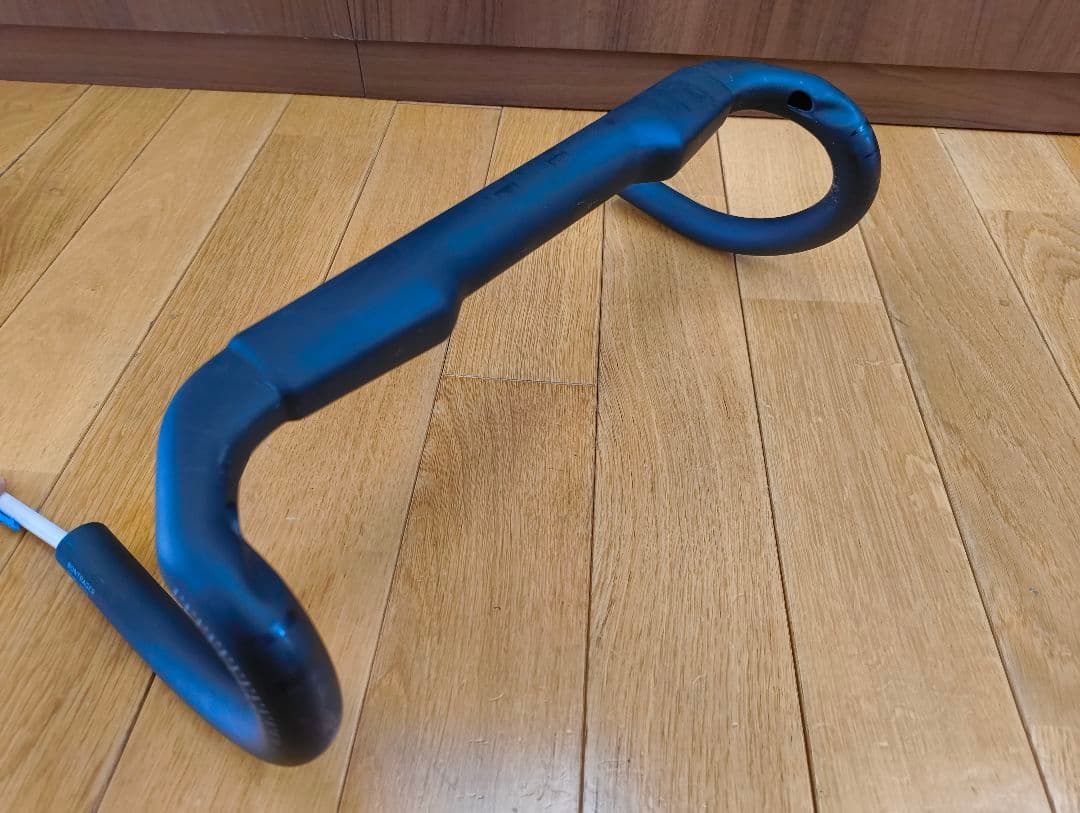 TREK BONTRAGER エアロPROカーボンハンドル 走行少中古品 キズ有