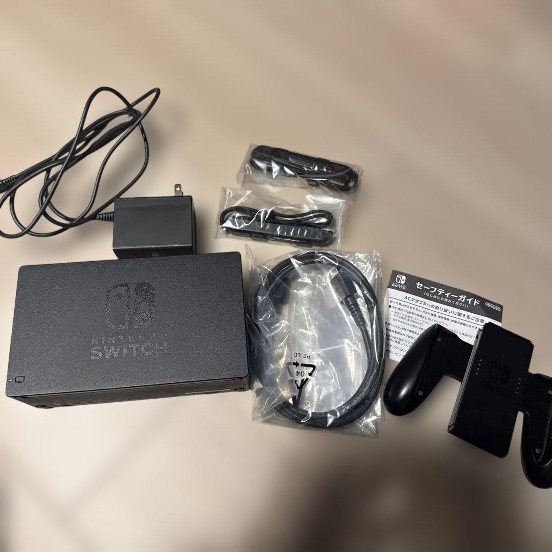 動作確認済み　Nintendo Switch 本体　付属品完備　グレー