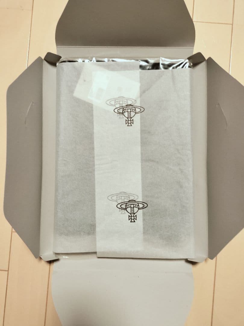 Vivienne Westwood フリンジマフラー新品【ラッピングケース付き】