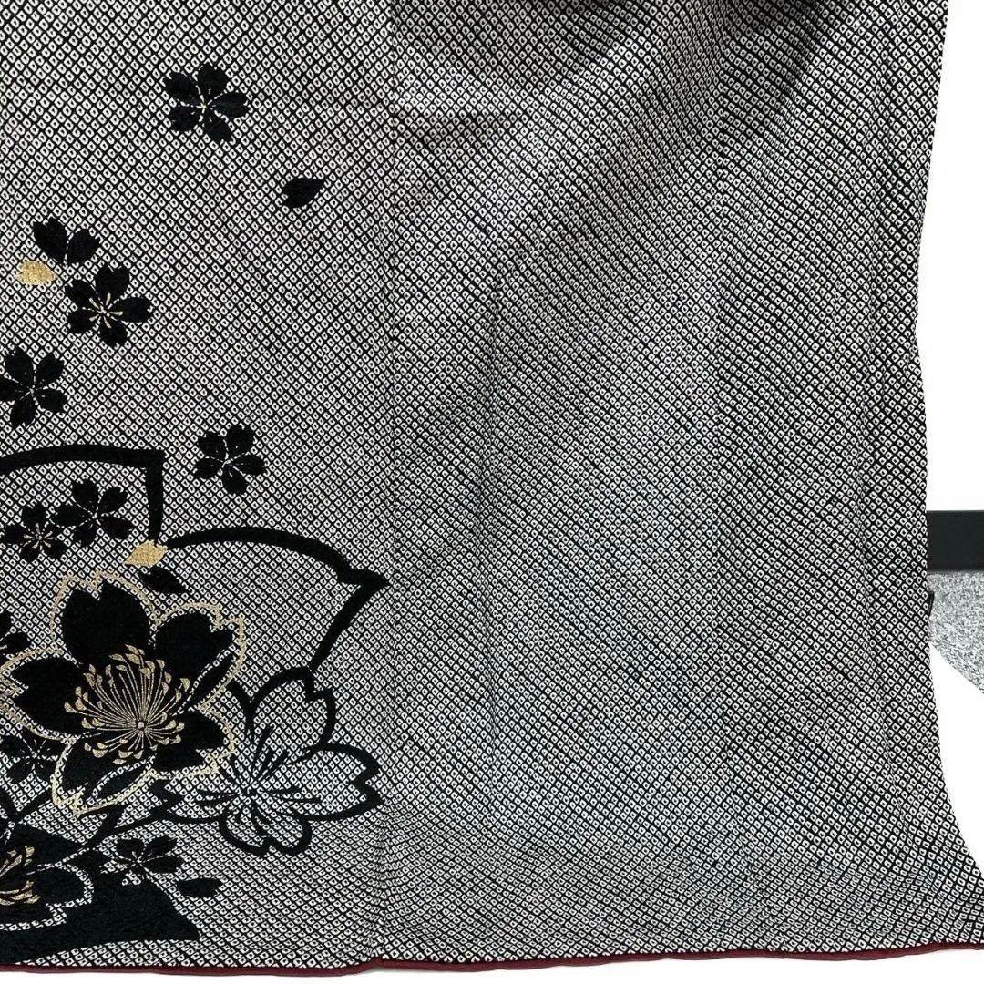 総絞り　金彩　桜花模様　花びら　振袖　成人式 晴れの日 着物 032a p