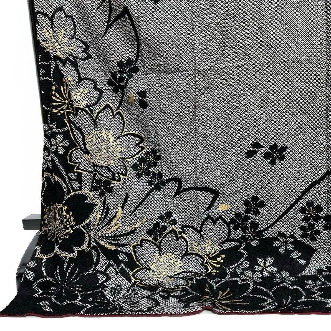 総絞り　金彩　桜花模様　花びら　振袖　成人式 晴れの日 着物 032a p