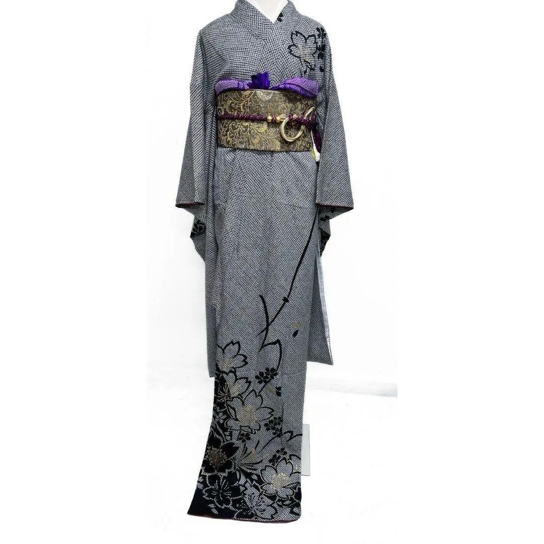 総絞り　金彩　桜花模様　花びら　振袖　成人式 晴れの日 着物 032a p