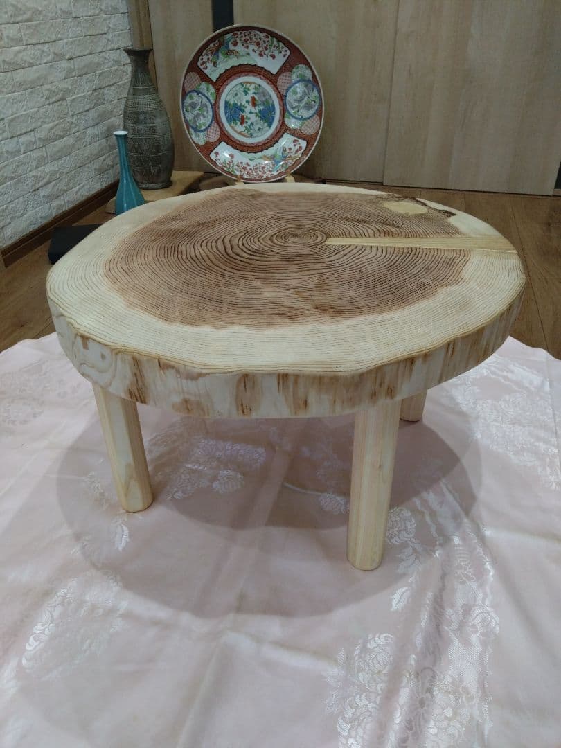 杉の輪切り円形ローテーブル⑰　モネエド❕樹齢約75年杉の模様が綺麗❕