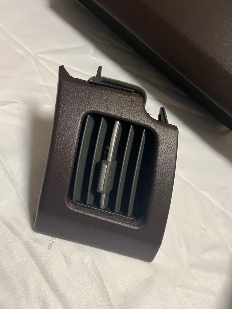 30プリウス 純正内装ブラッキッシュブラウン +ブラウンカスタム内装