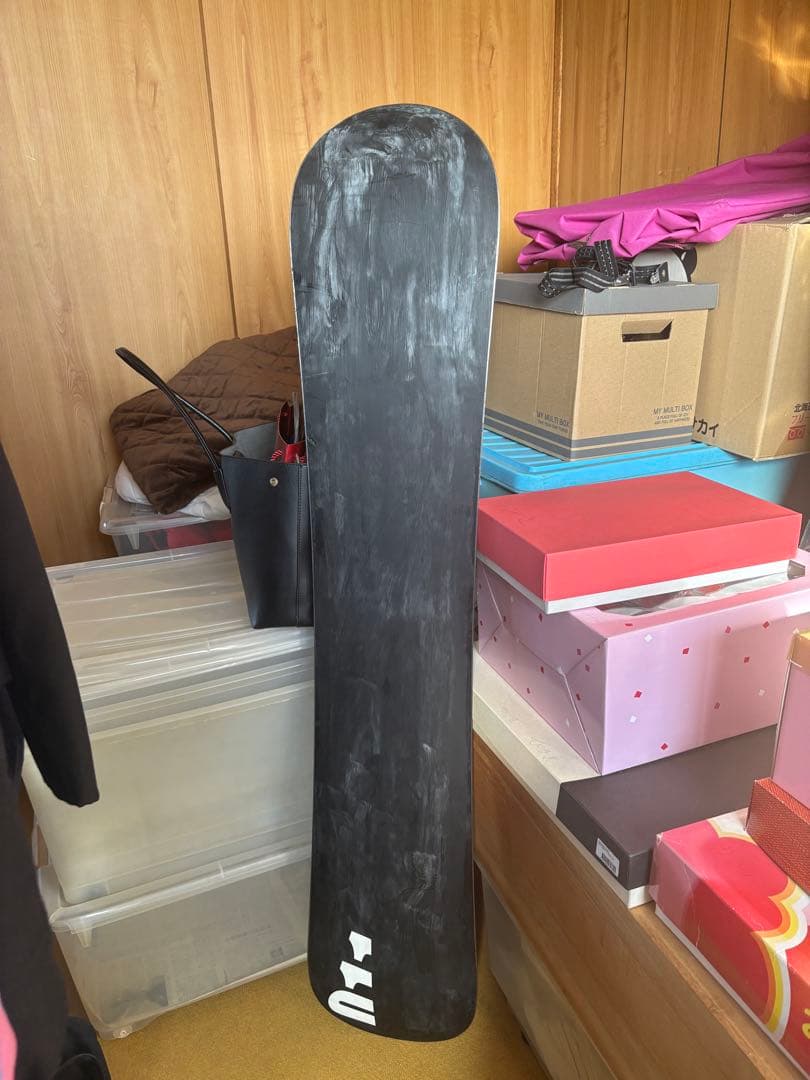 ま*ん様 011Artistic スノーボード　ダブルキャンバー