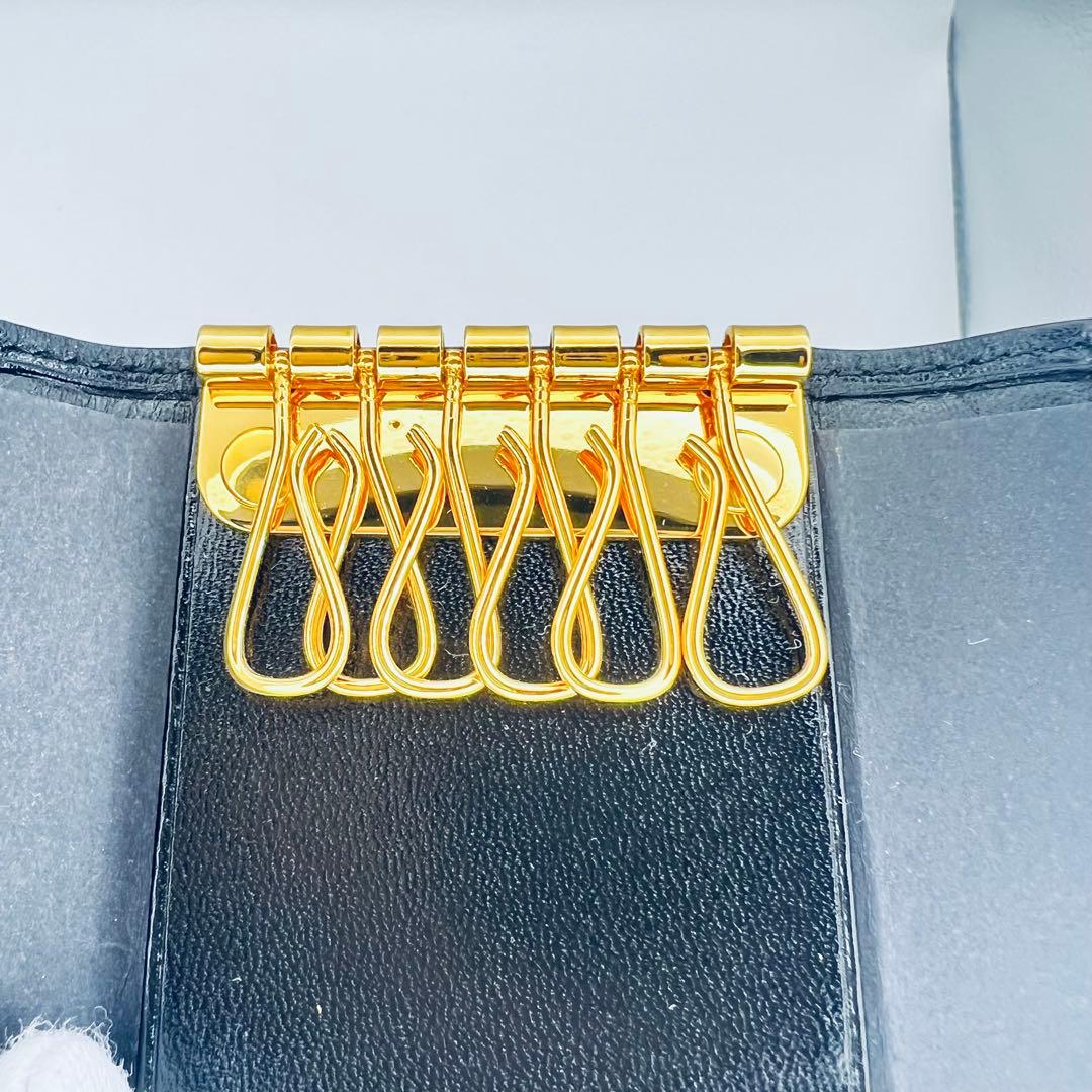 未使用品　カルティエ　パシャ　6連　キーケース　黒　ブラック　レザー