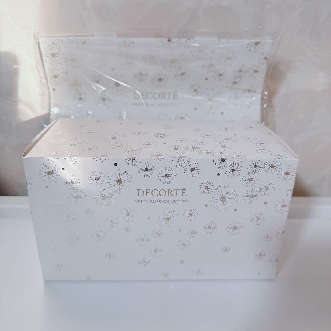 りんご コスメデコルテ ホワイトブリスコレクション