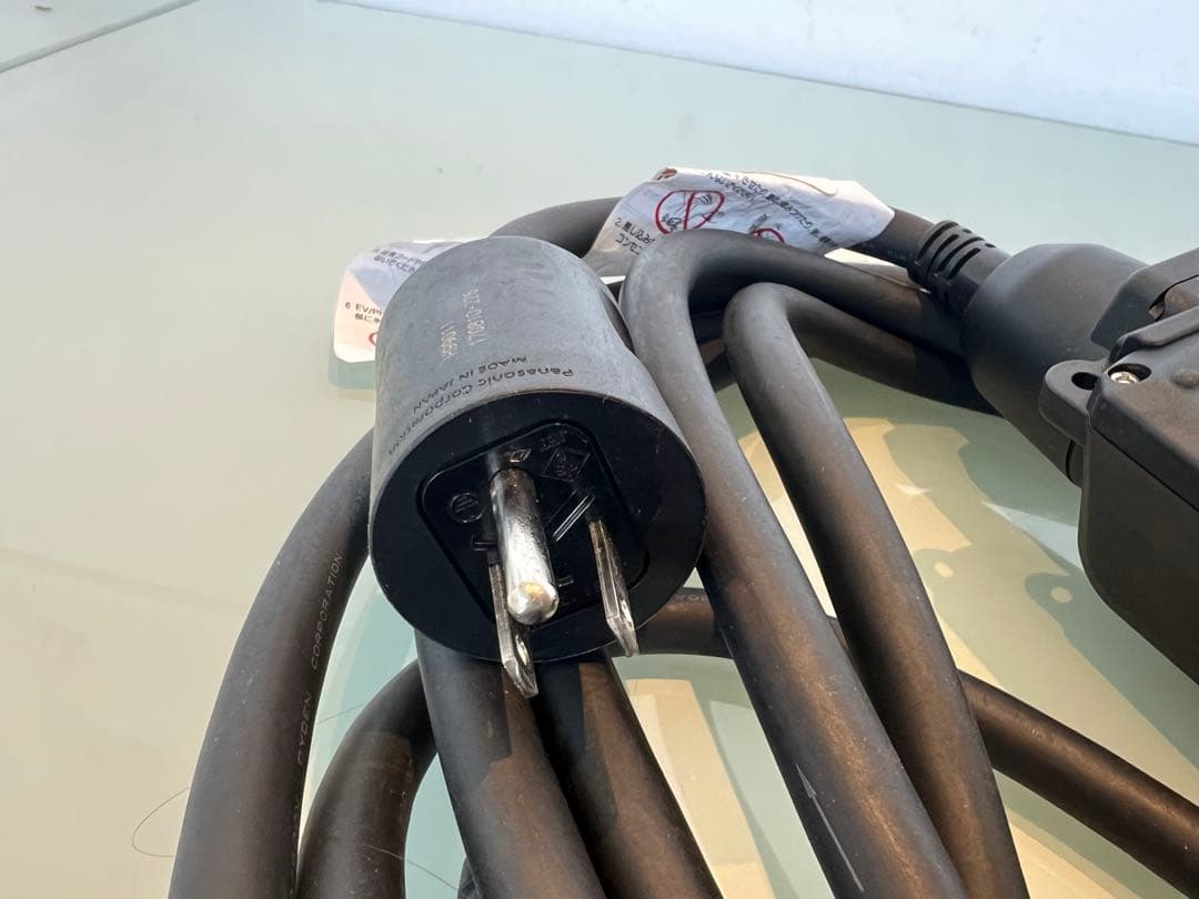 トヨタ充電ケーブル G9060-47110 プリウス phvパワーコネクター付き