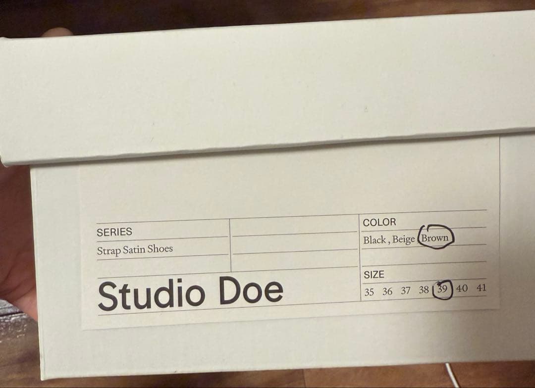 studiodoe サテンスニーカー