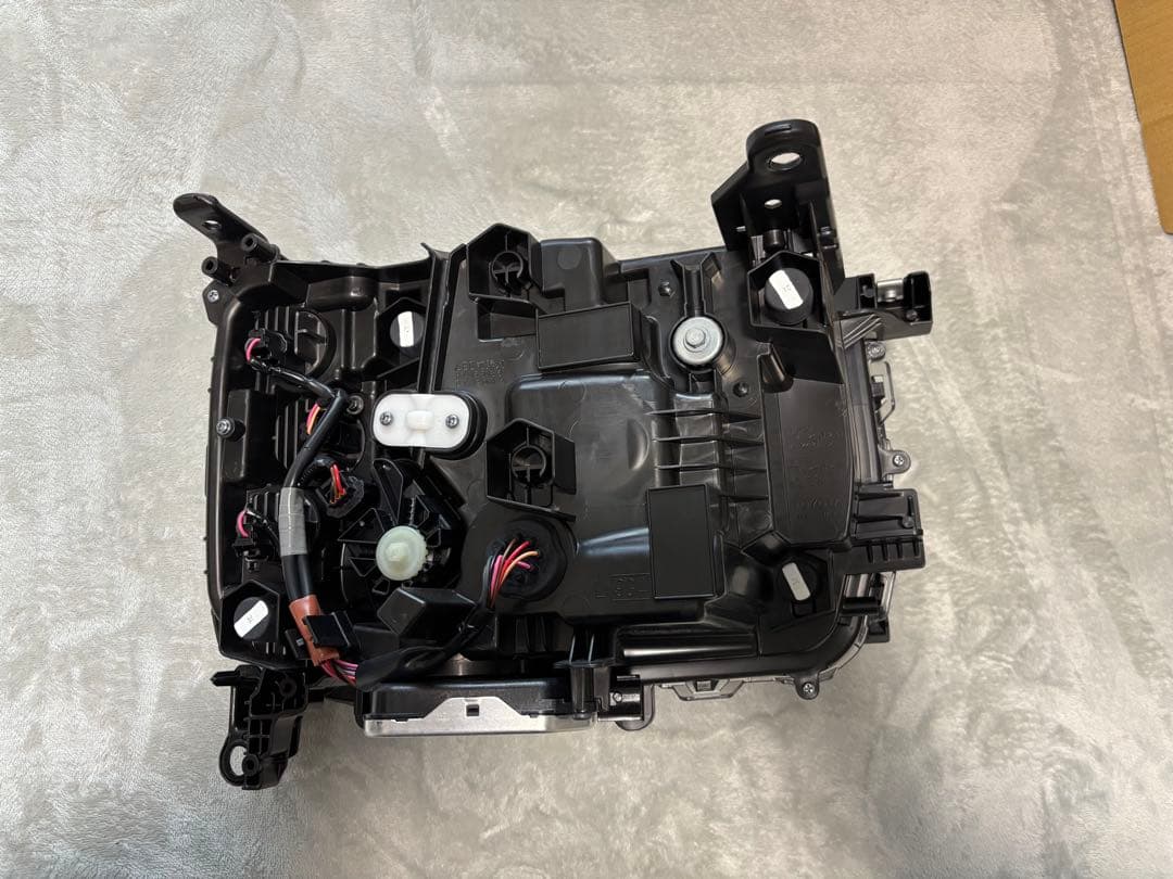 ランドクルーザー250 純正オプション丸目ヘッドライト 左右セット