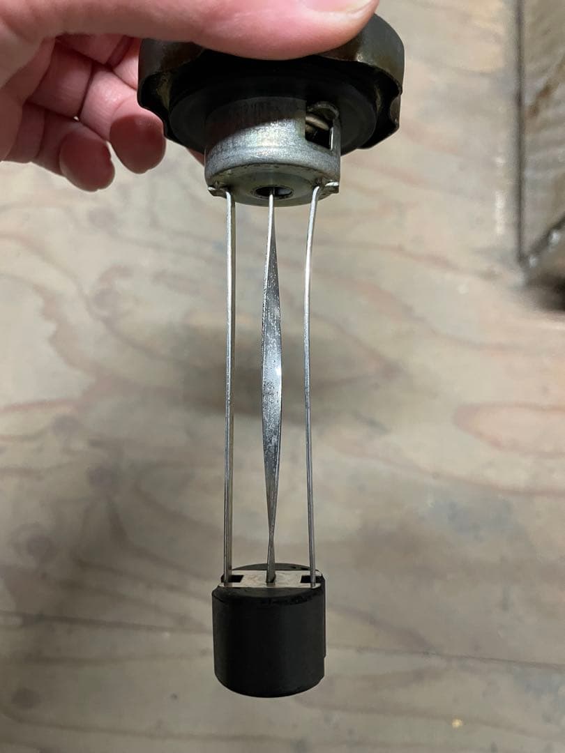 シャリー　タンクキャップ