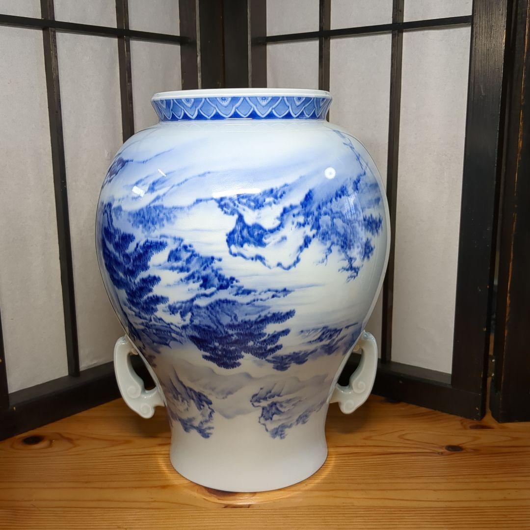 深川製磁　宮内庁御用達　染付　山水図　双耳　大花瓶　壺　1個　高さ約３３センチ