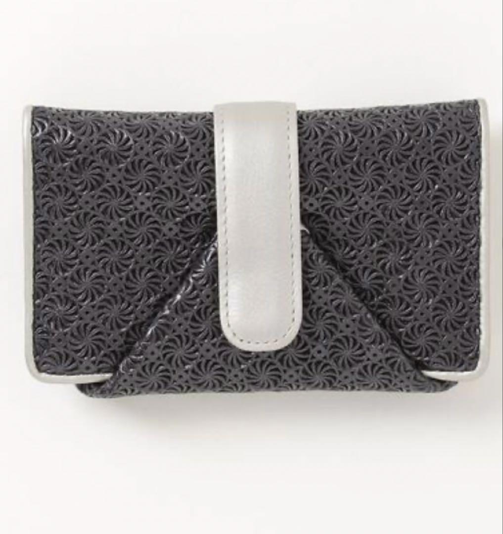 限定品　ジラソーレ　マルチ財布