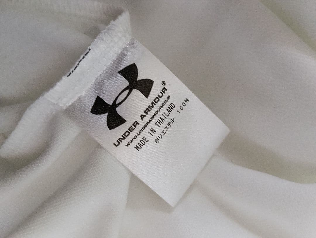 新品タグ付き！ アンダーアーマー製 読売ジャイアンツ 刺繍背番号無しユニフォーム