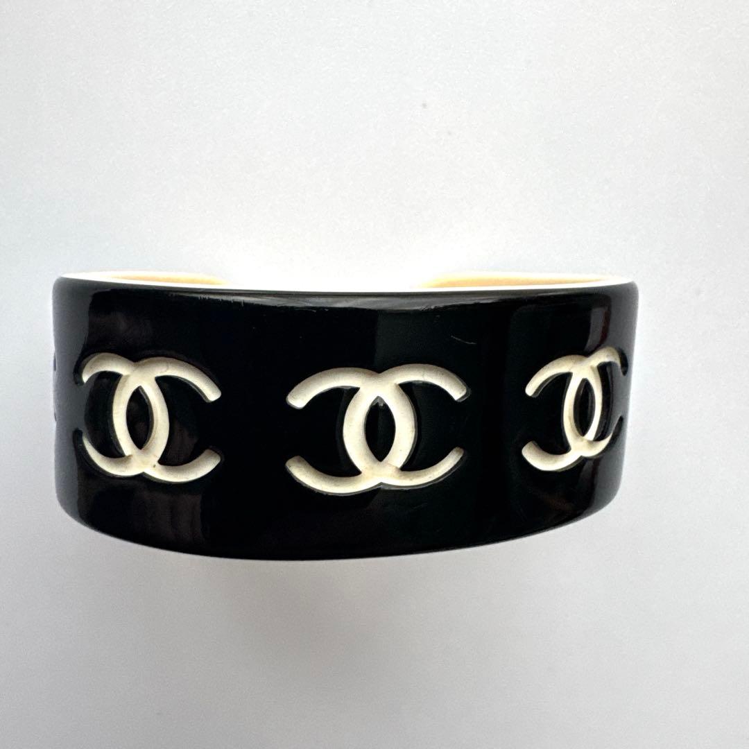 CHANEL シャネル　ココマーク バングル ブラック