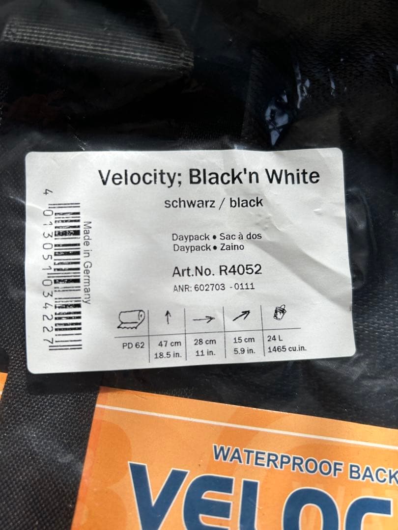 新品！未使用！！オルトリーブ ヴェロシティ バックパック 24L 防水 黒