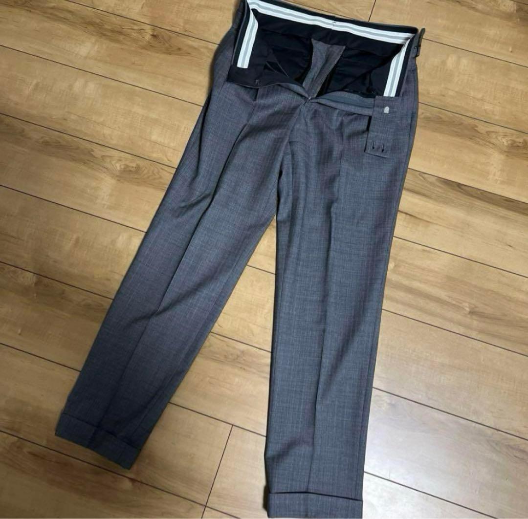 【ピンクの猫 】グレー スリーピース オーダースーツ トラバルドトーニャ