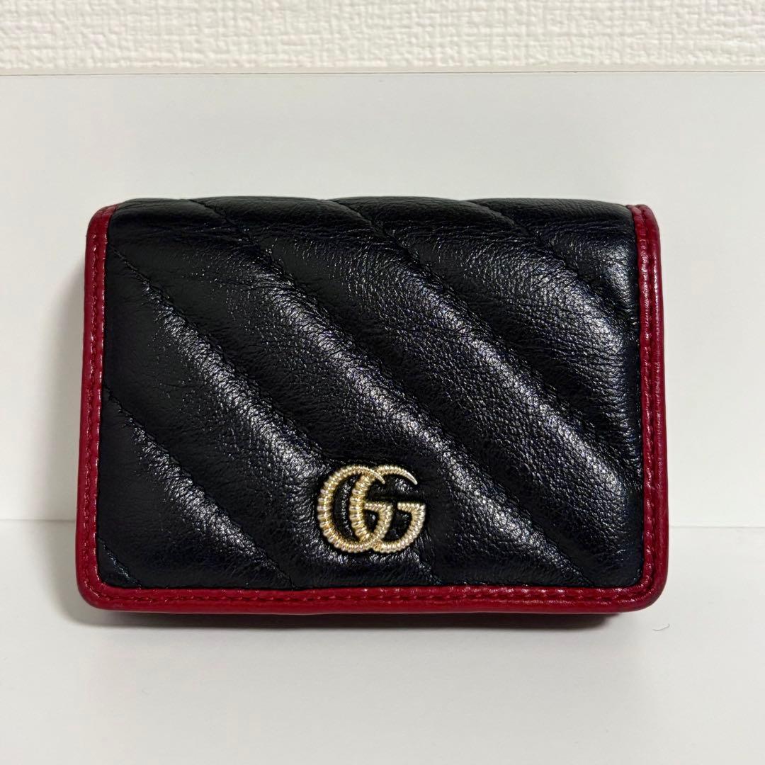 GUCCI 二つ折り財布　マーモント　キルティング　レザー　ブラック