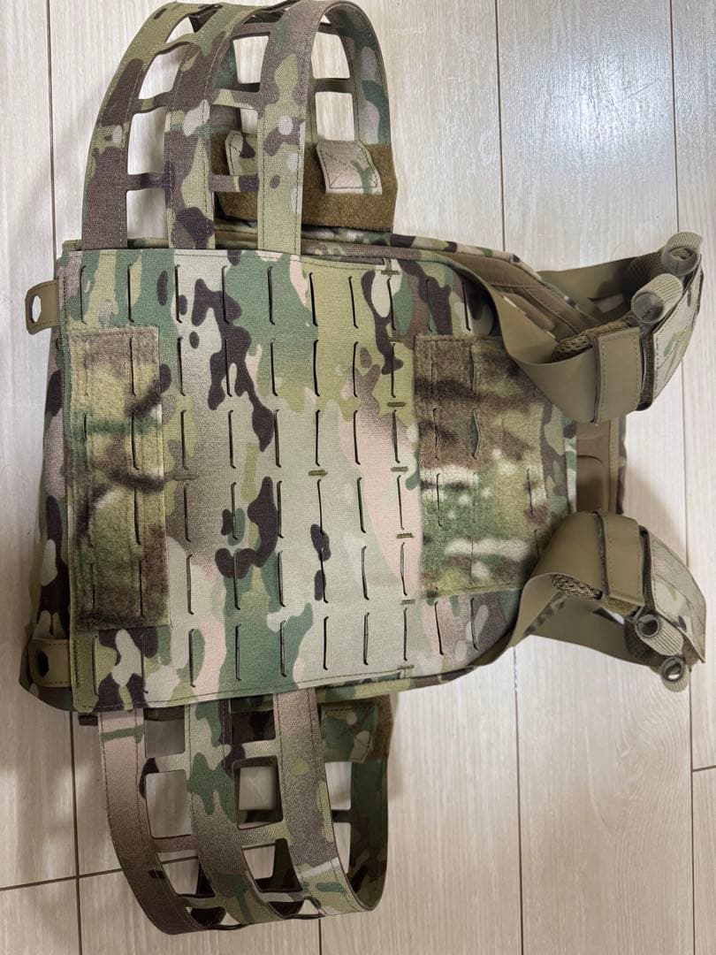 実物 WARRIOR ASSAULT SYSTEMS プレキャリ Lサイズ