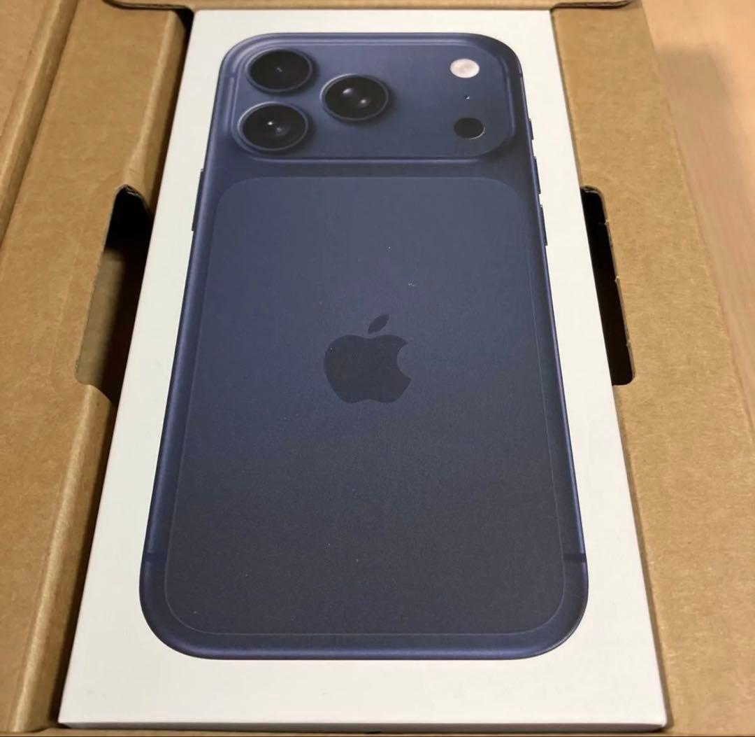 即出荷【段ボール未開封】iPhone17Promax/256GB/ディープブルー