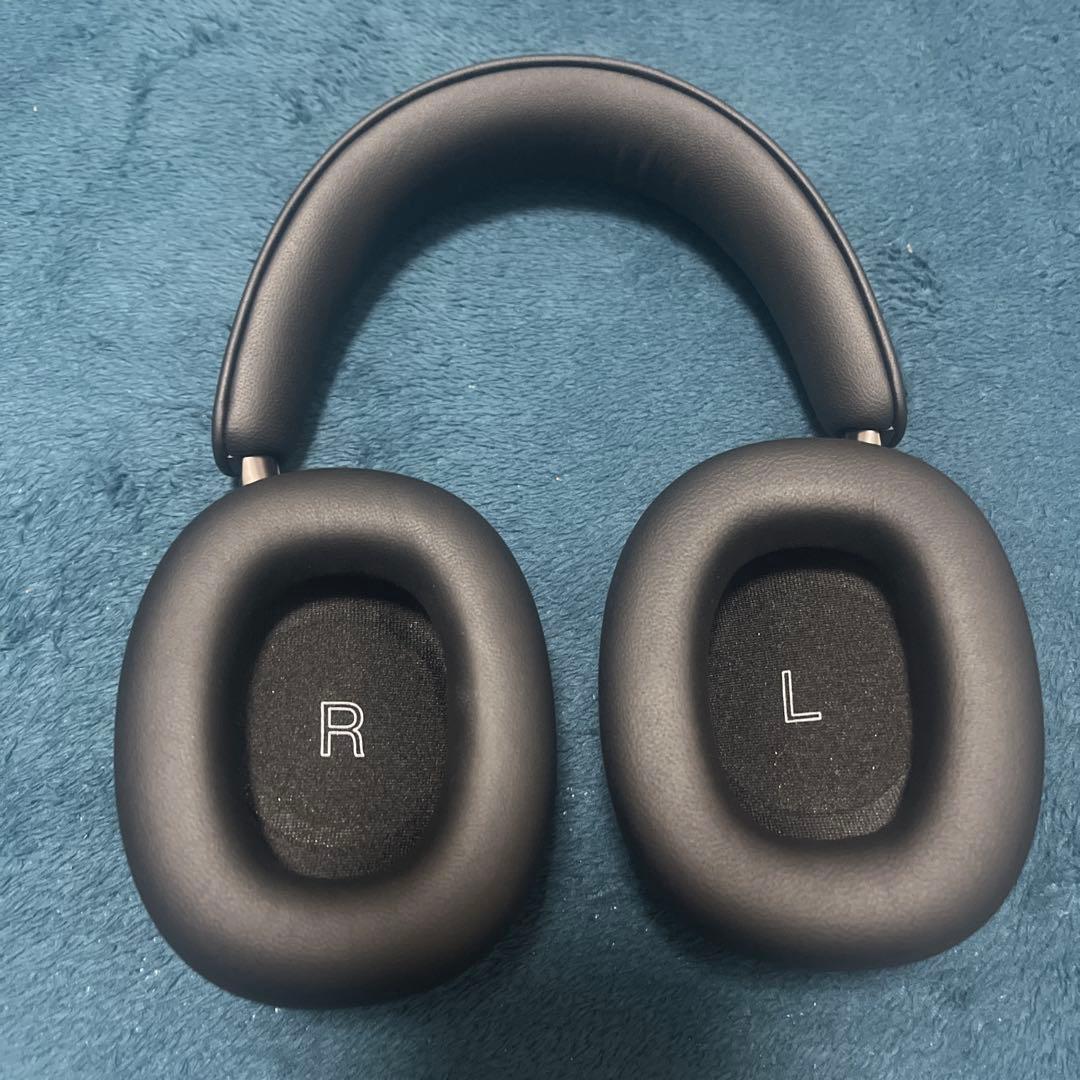 Bowers & Wiikins Px8 ワイヤレスヘッドフォン　ブラック