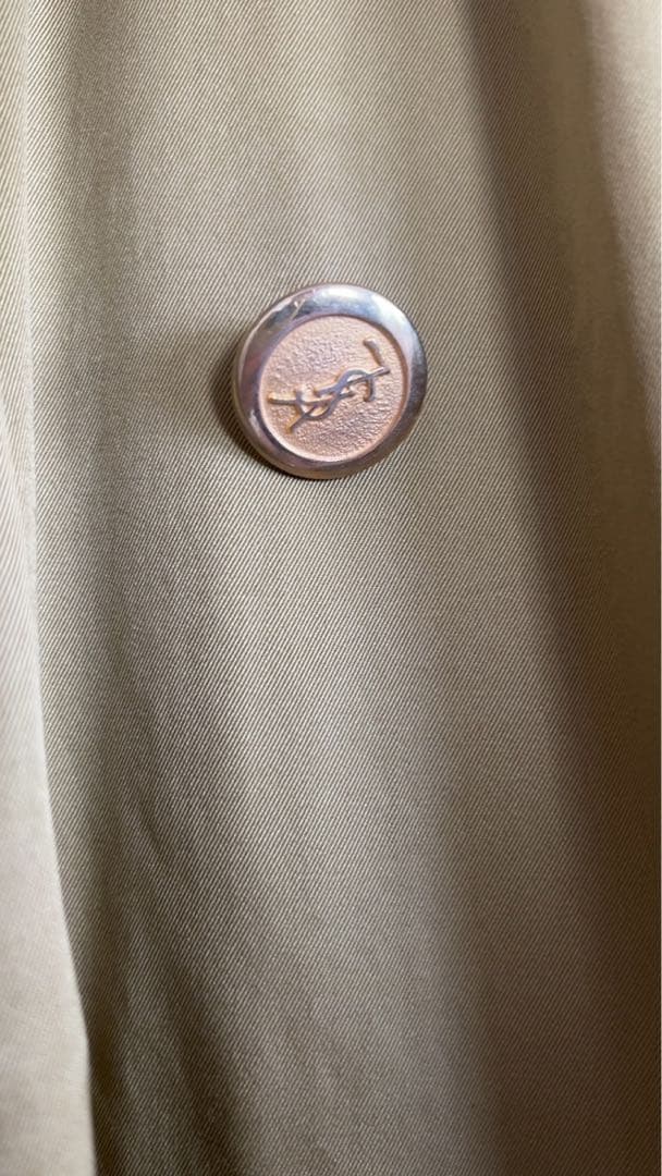 エ*グ様 イブサンローラン　ヴィンテージ　トレンチコート　金ボタン　腰ベルト付き