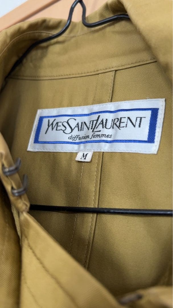 エ*グ様 イブサンローラン　ヴィンテージ　トレンチコート　金ボタン　腰ベルト付き