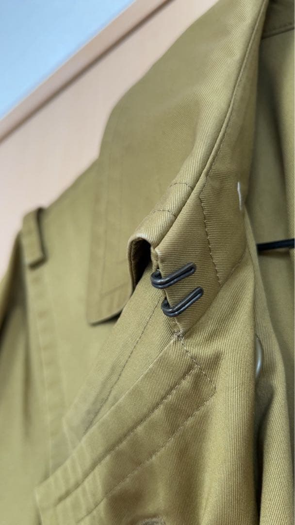 エ*グ様 イブサンローラン　ヴィンテージ　トレンチコート　金ボタン　腰ベルト付き