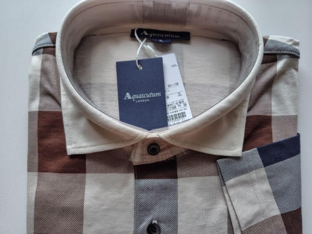 新品　アクアスキュータム　高級チェック半袖ポロシャツ　2L　ベージュ31900円