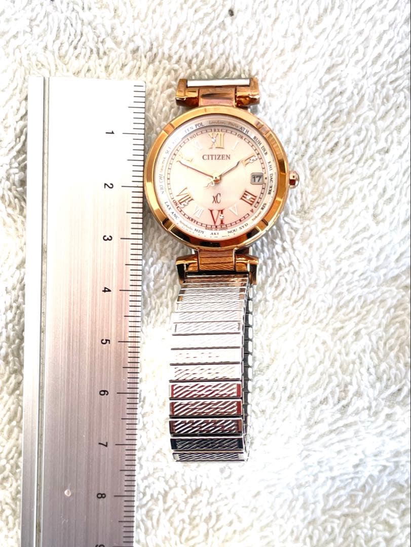 美品❣クロスシーxC H240　シルバー文字盤　チタン　スプリングバンド　稼働