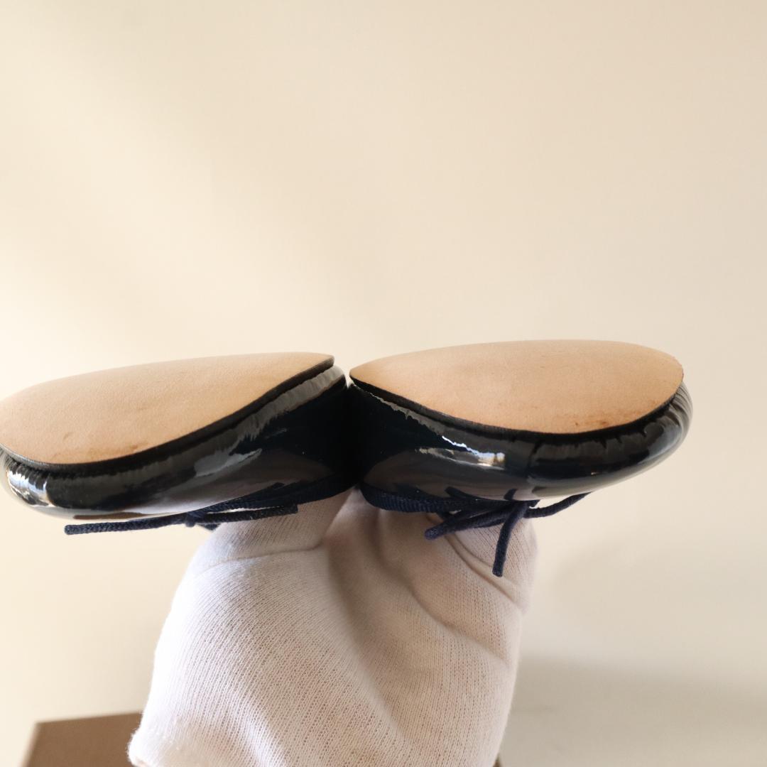 【未使用】レペット サンドリオン エナメルバレエシューズ ネイビー39 24.7