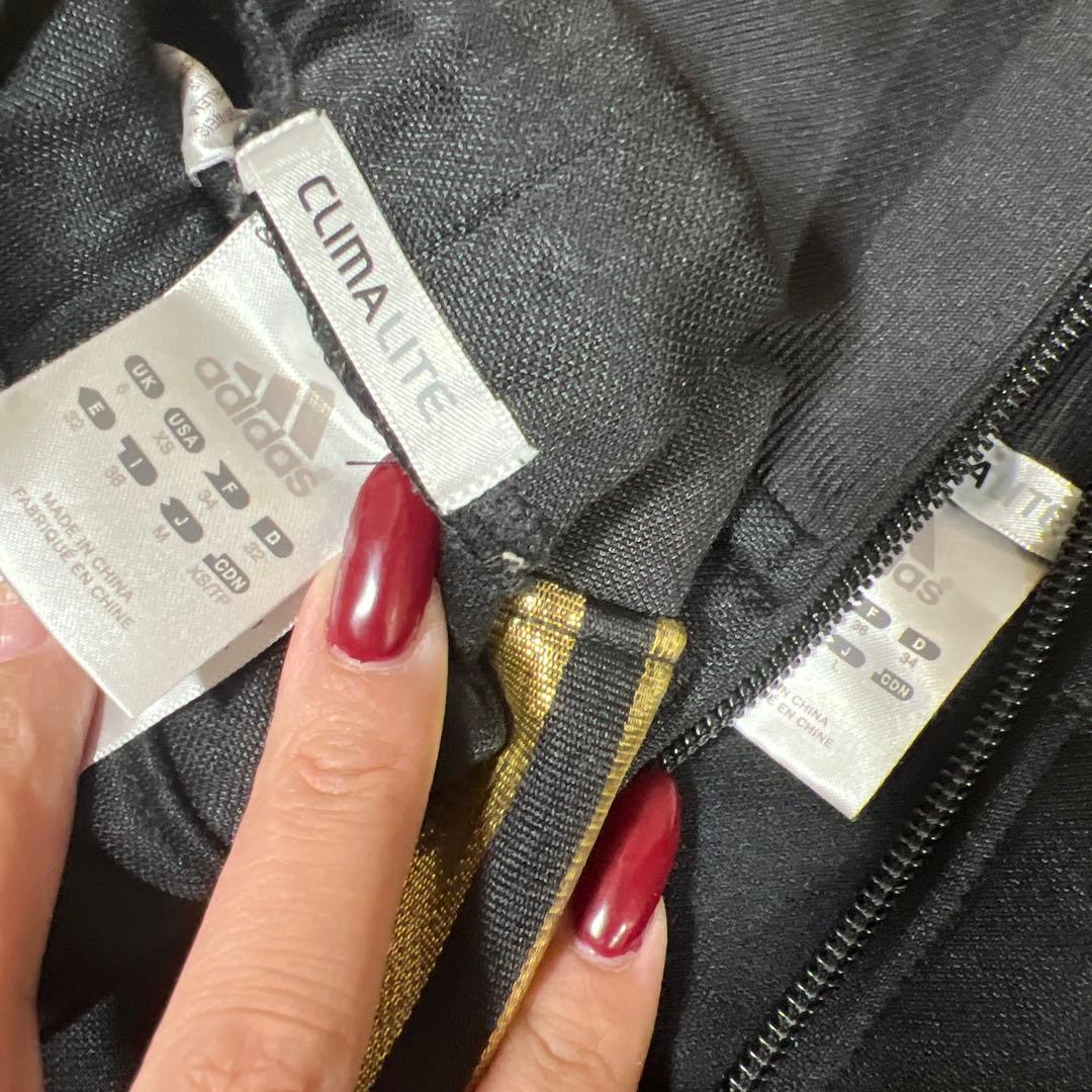 アディダス ウォームアップ セットアップ