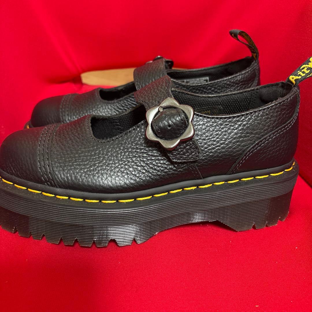 Dr. Martens 黒 メリージェーンシューズ