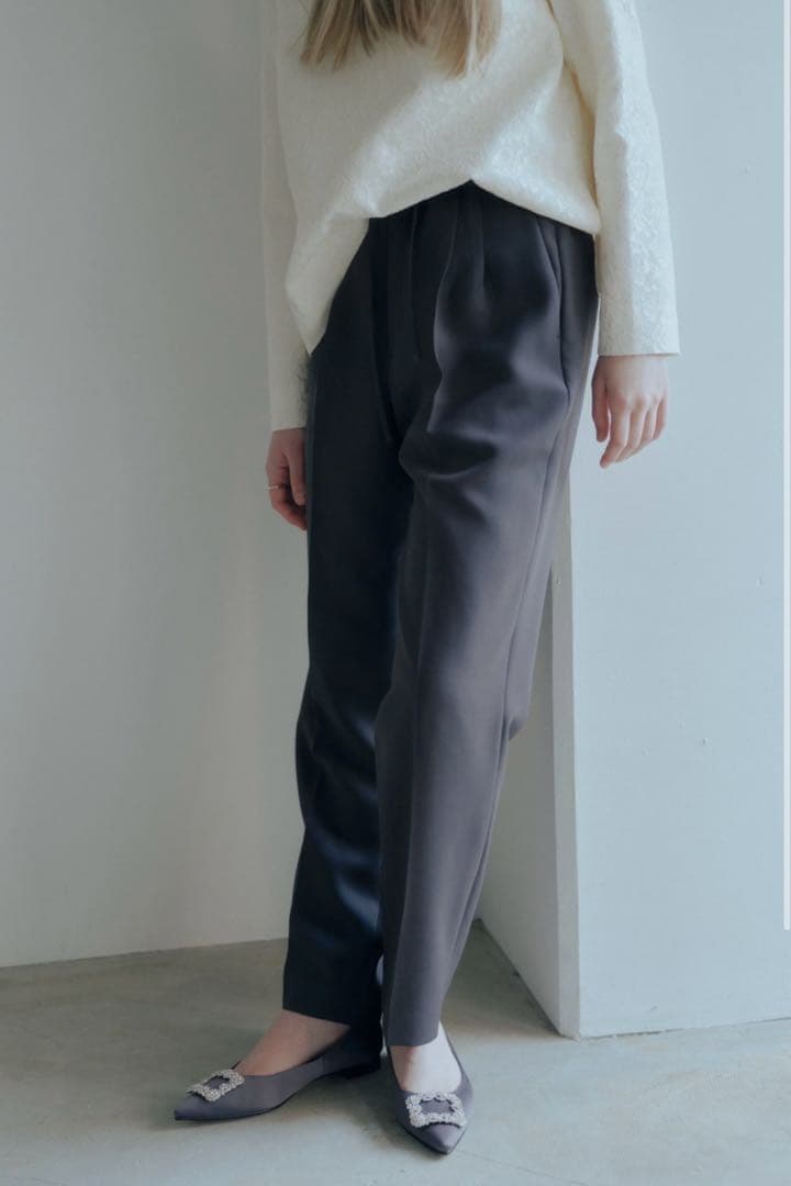 OHGA ドロストパンツ　チャコールグレー