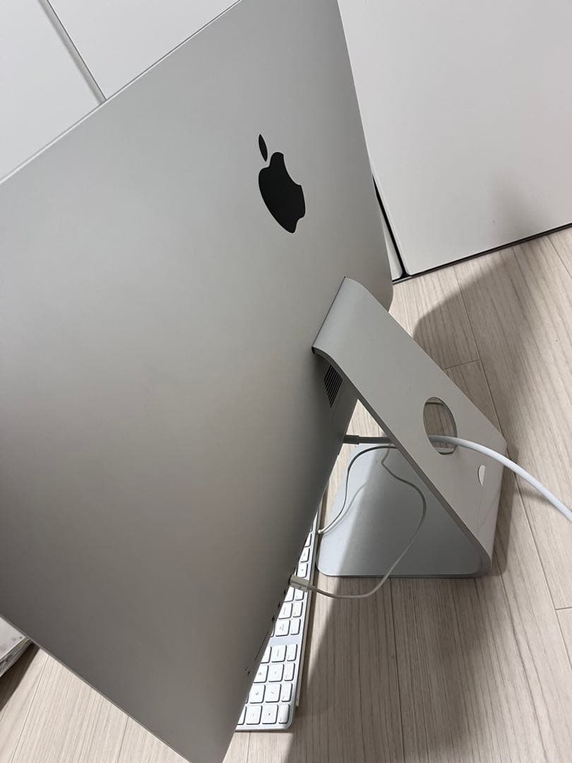 iMac (Retina 5K, 27-inch, 2019) 本体