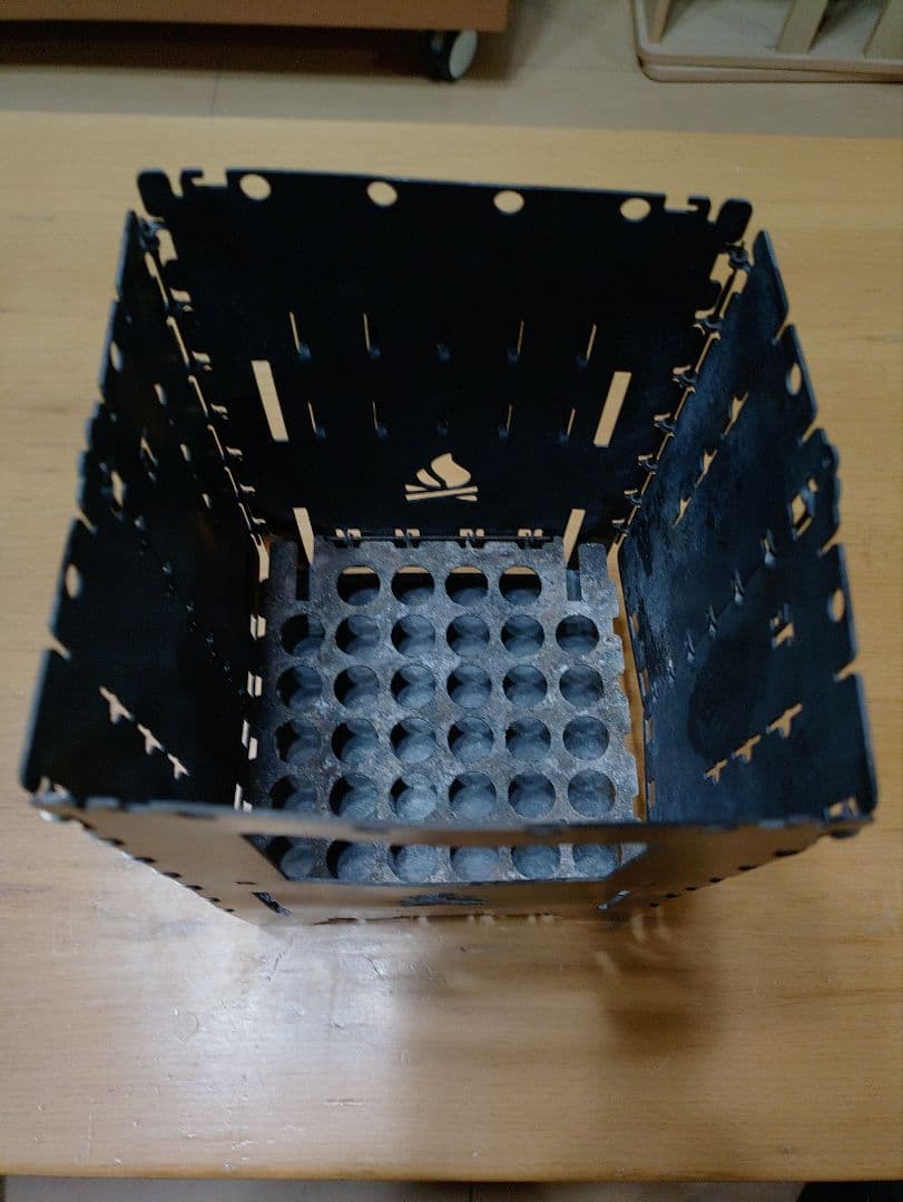 ブッシュクラフトエッセンシャルズ ブッシュボックス XL チタン製