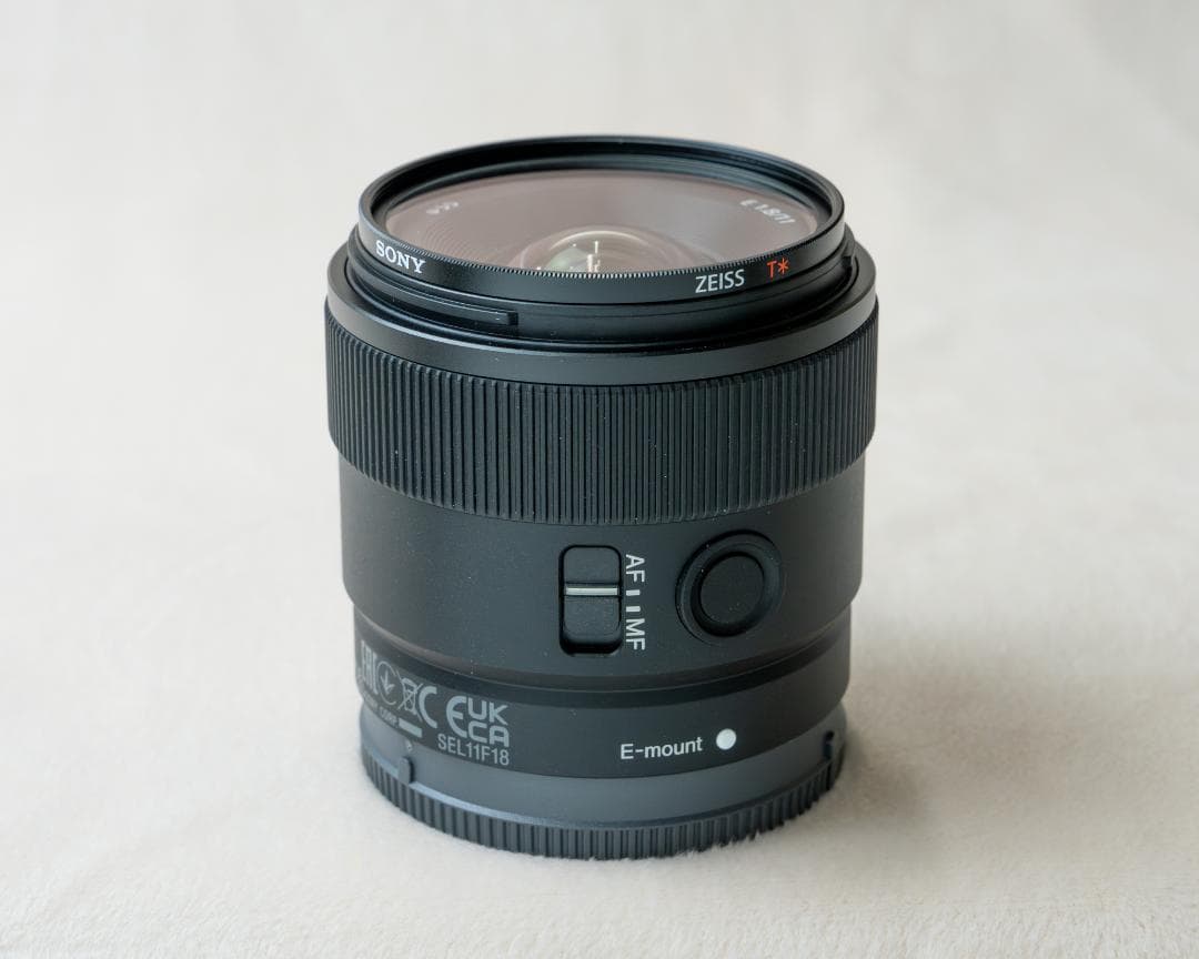 【極美品】SONY E 11mm F1.8【保護フィルター付き】SEL11F18