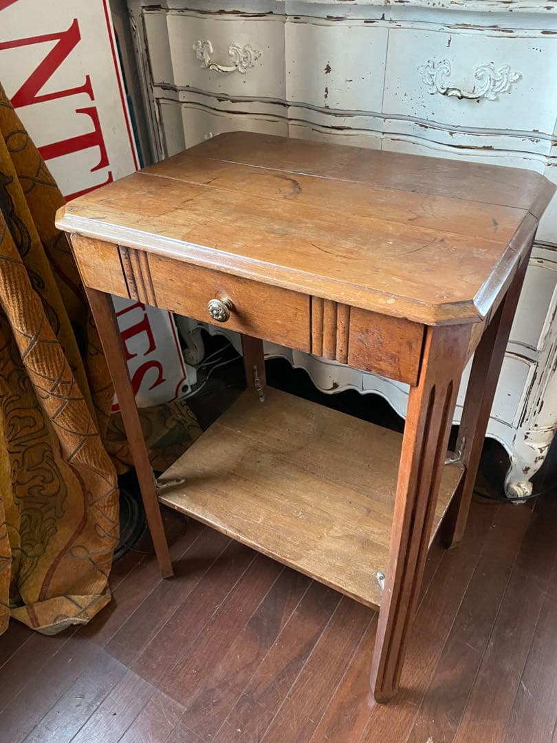 flower popsアンティーク　家具　サイド　ベッド　テーブル　飾り台