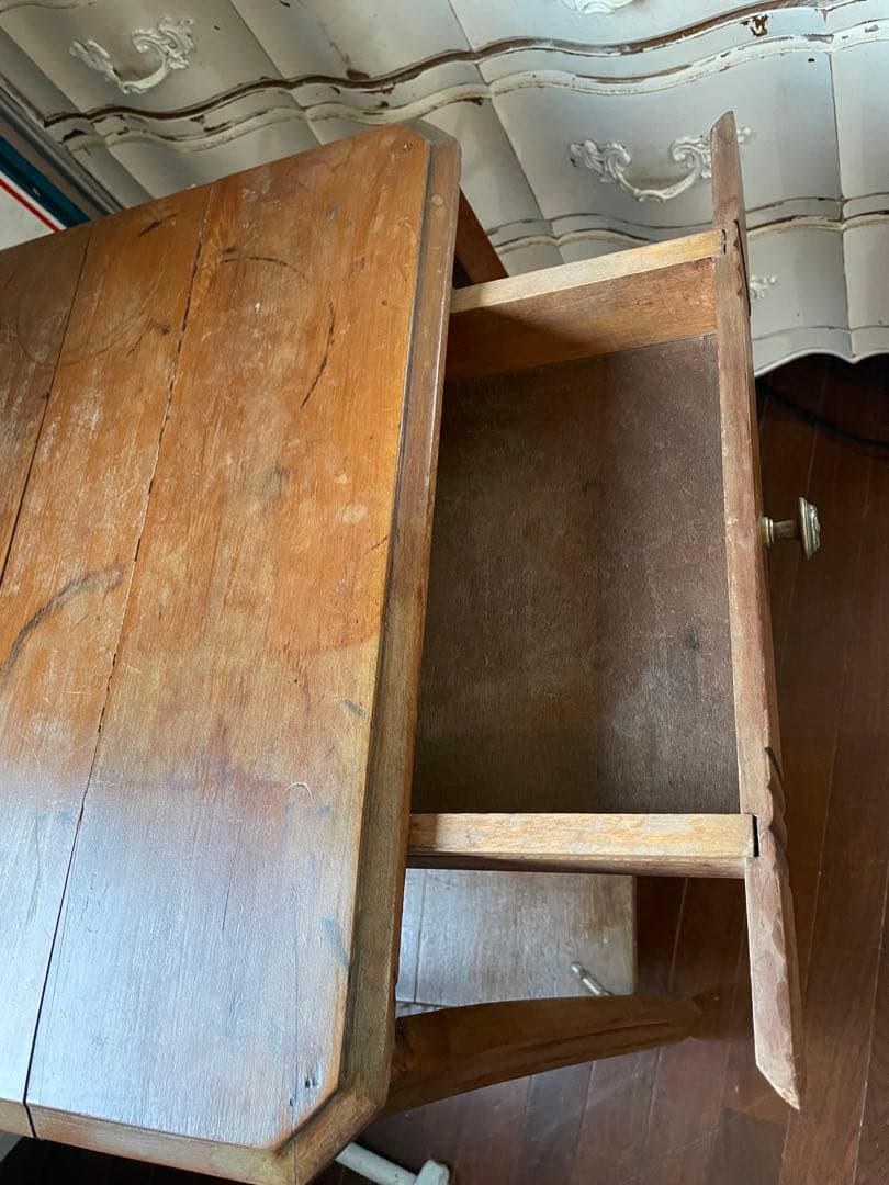 flower popsアンティーク　家具　サイド　ベッド　テーブル　飾り台