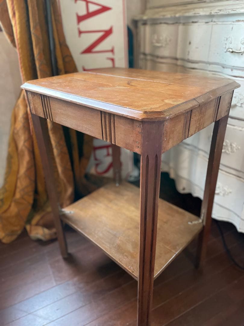 flower popsアンティーク　家具　サイド　ベッド　テーブル　飾り台