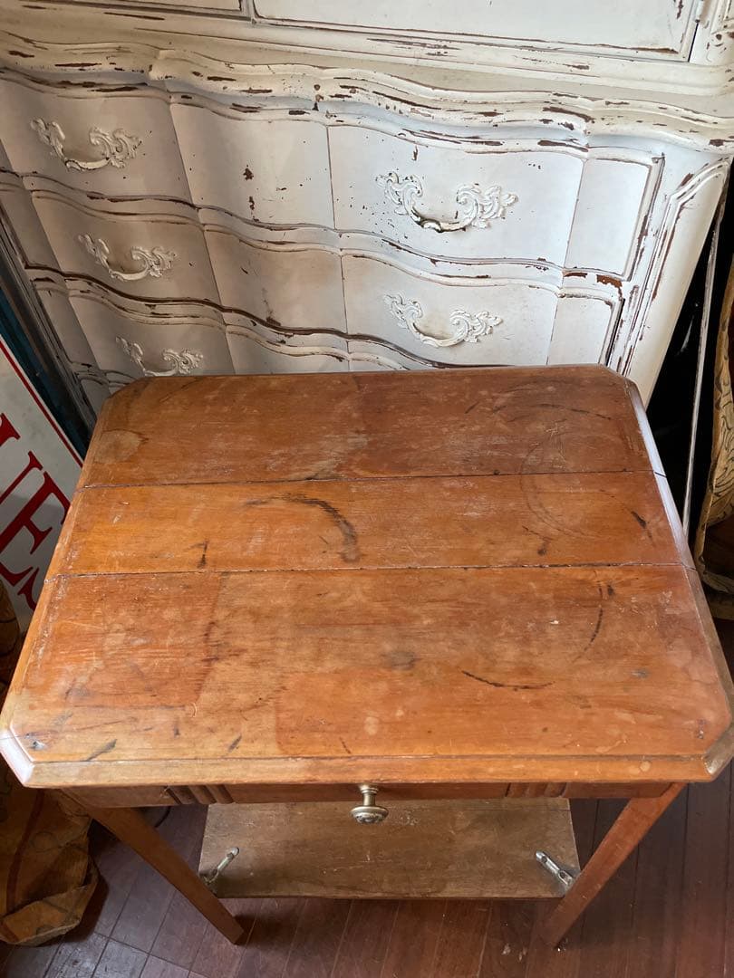 flower popsアンティーク　家具　サイド　ベッド　テーブル　飾り台