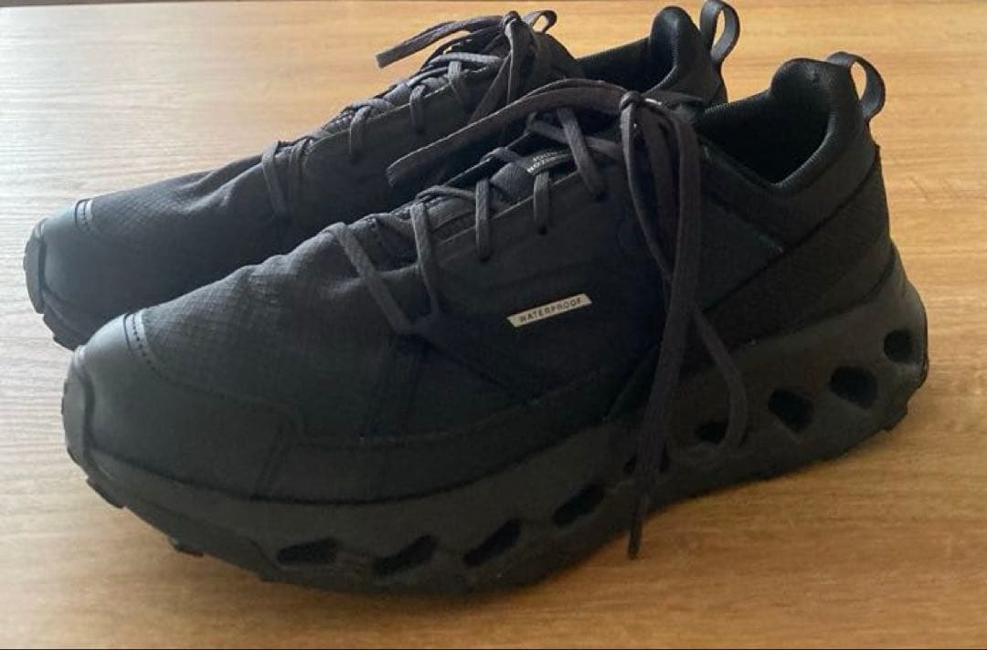 on cloud horizon スニーカー 23 黒