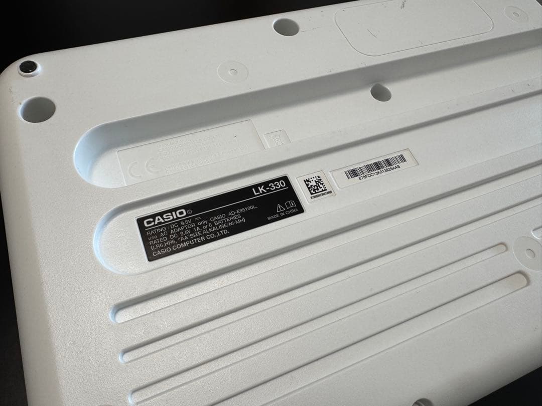 CASIO LK-330 光る鍵盤 61鍵