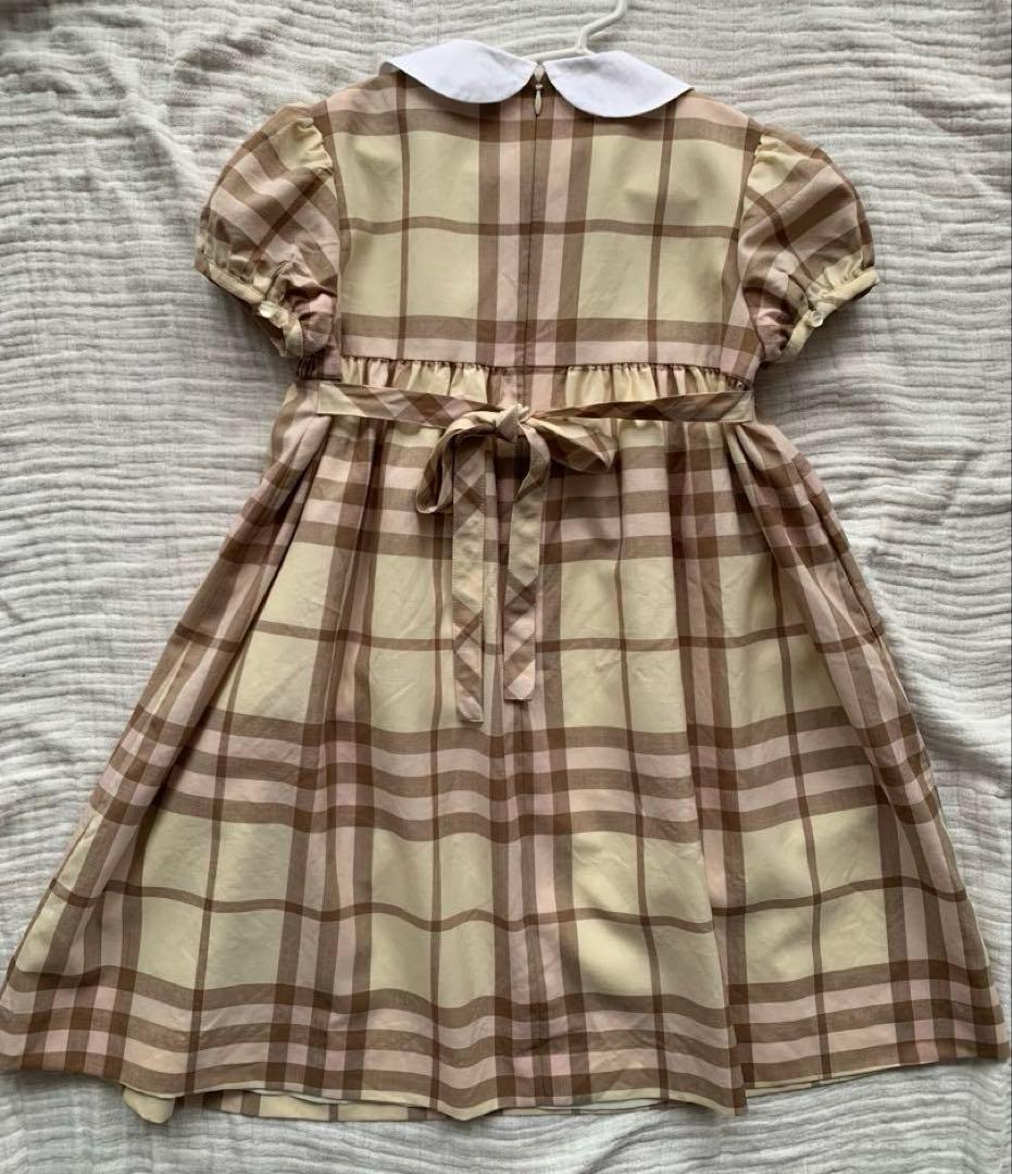 美品　Burberry バーバリーロンドン　丸襟　スモッキングワンピース　130