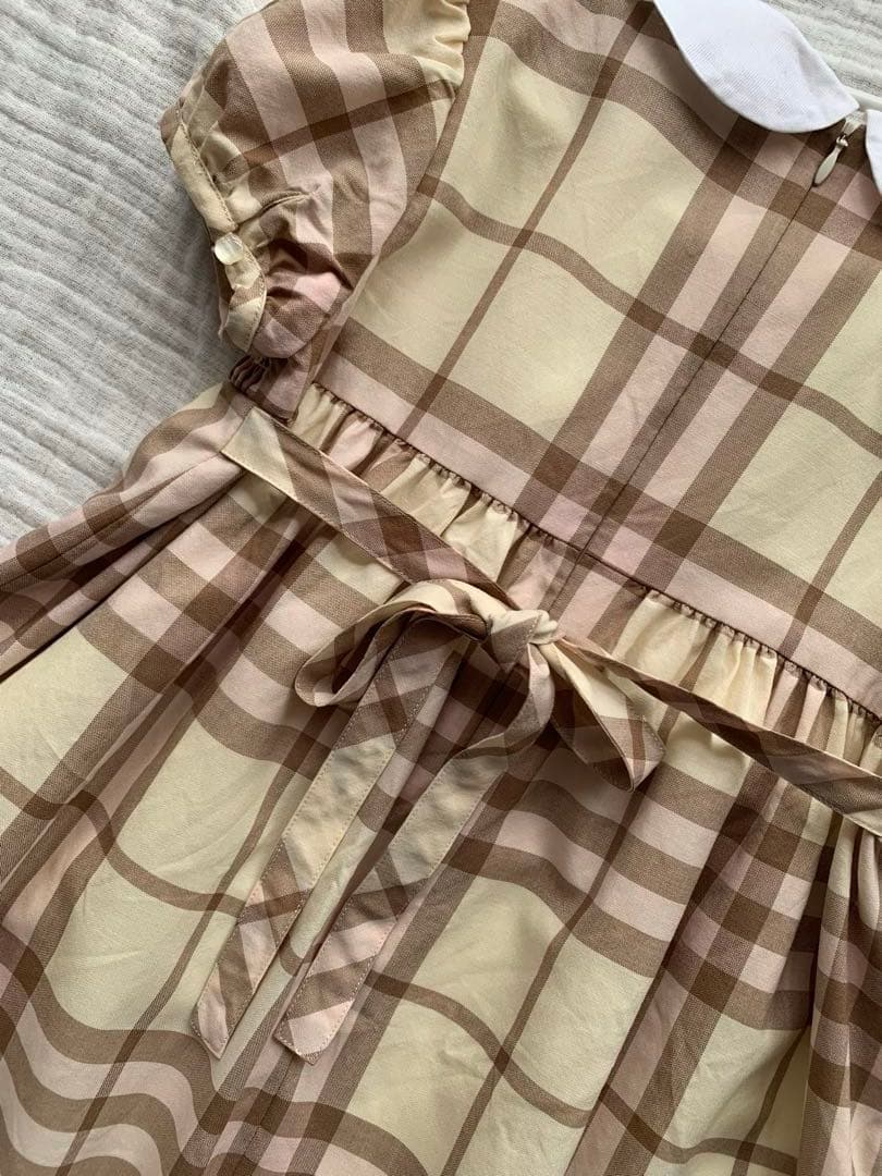 美品　Burberry バーバリーロンドン　丸襟　スモッキングワンピース　130