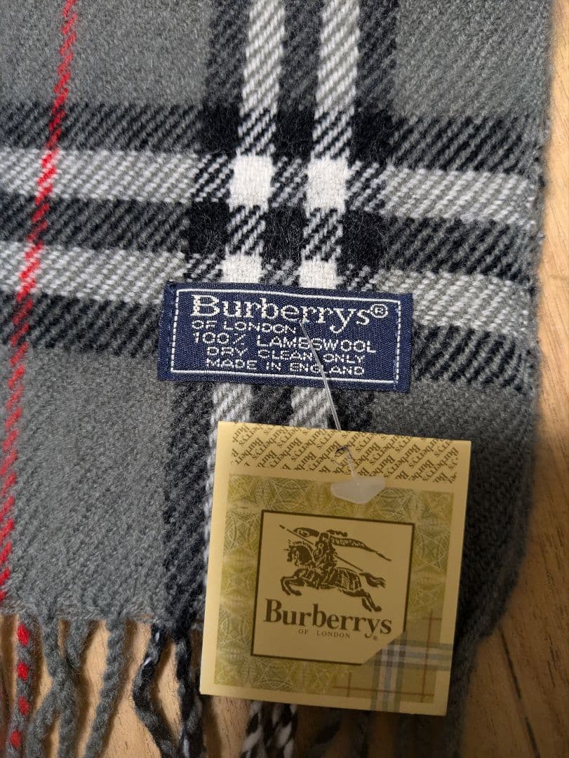 新品未使用品暖かいBurberrys グレー チェック マフラー